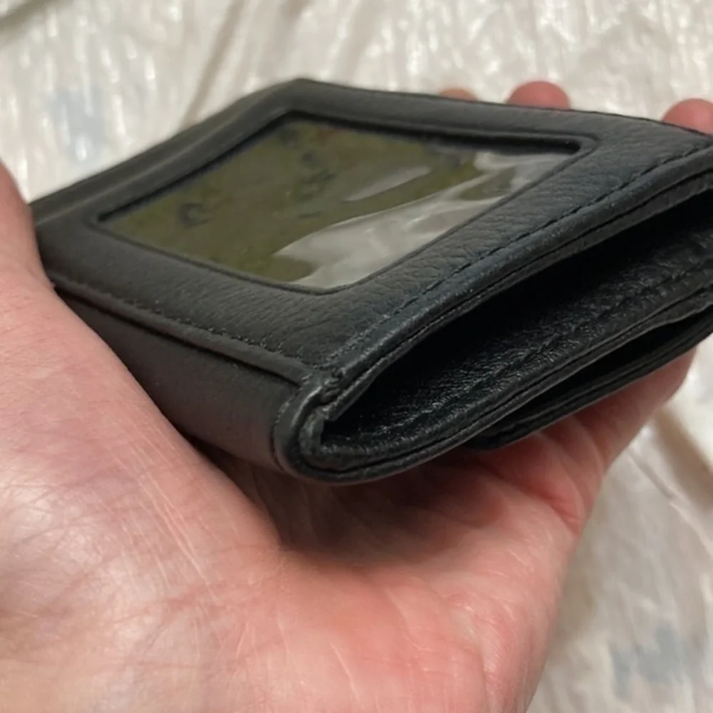 Michael kors black leather mini wallet